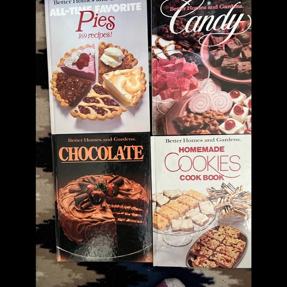 Better homes and gardens baking cookbooks - Picture 1 of 1